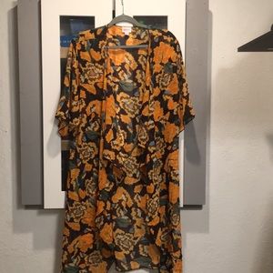 Lularoe Floral Lindsey Size Medium